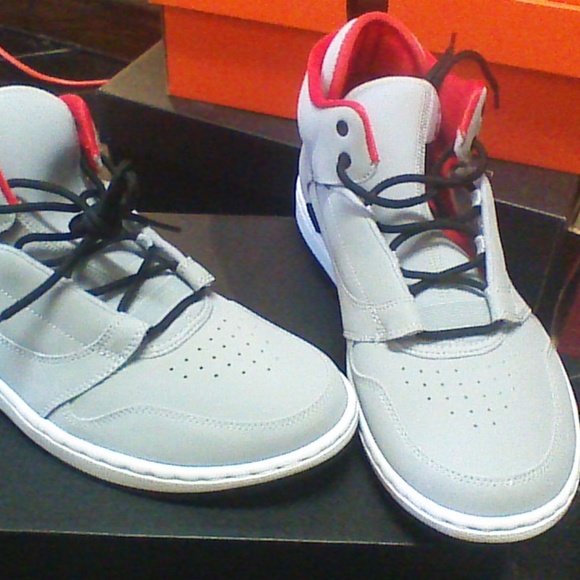 jordan fadeaway grey